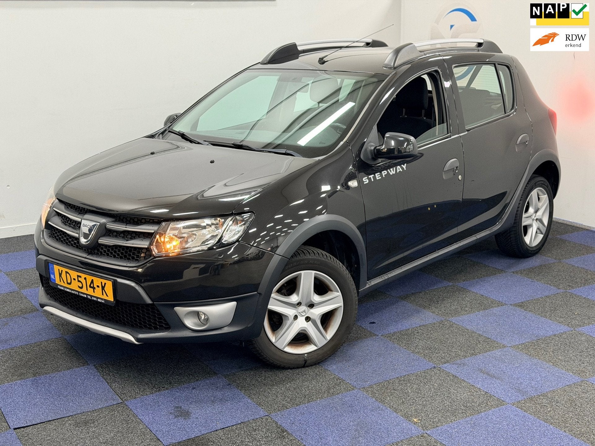 Dacia Sandero 0.9 TCe S&S Stepway Lauréate / NAVI-MULTIEMED, Voorwielaandrijving, Euro 6, Zwart, Origineel Nederlands
