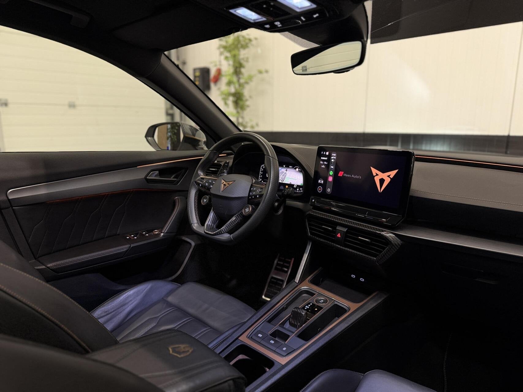 CUPRA Formentor VZ 2.0 TSI 4DRIVE 460PK|Pano|Leer|Custom|20", Auto's, Automaat, 4 cilinders, Wit, Leder