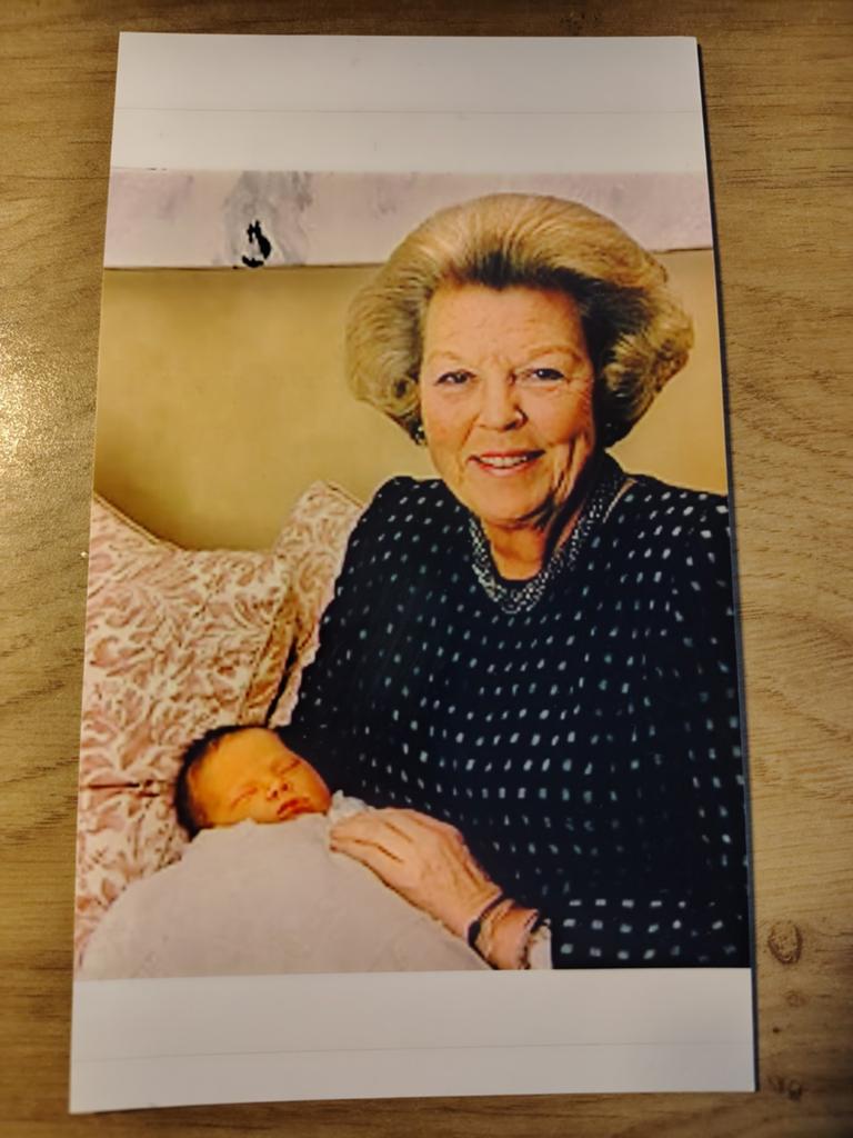 Koningin Beatrix, Verzamelen, Ophalen of Verzenden, Sterren en Beroemdheden