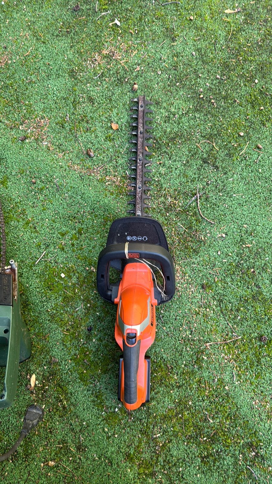Black+Decker 18V accu heggenschaar + 2.0Ah accu, Ophalen, Gebruikt, Accu
