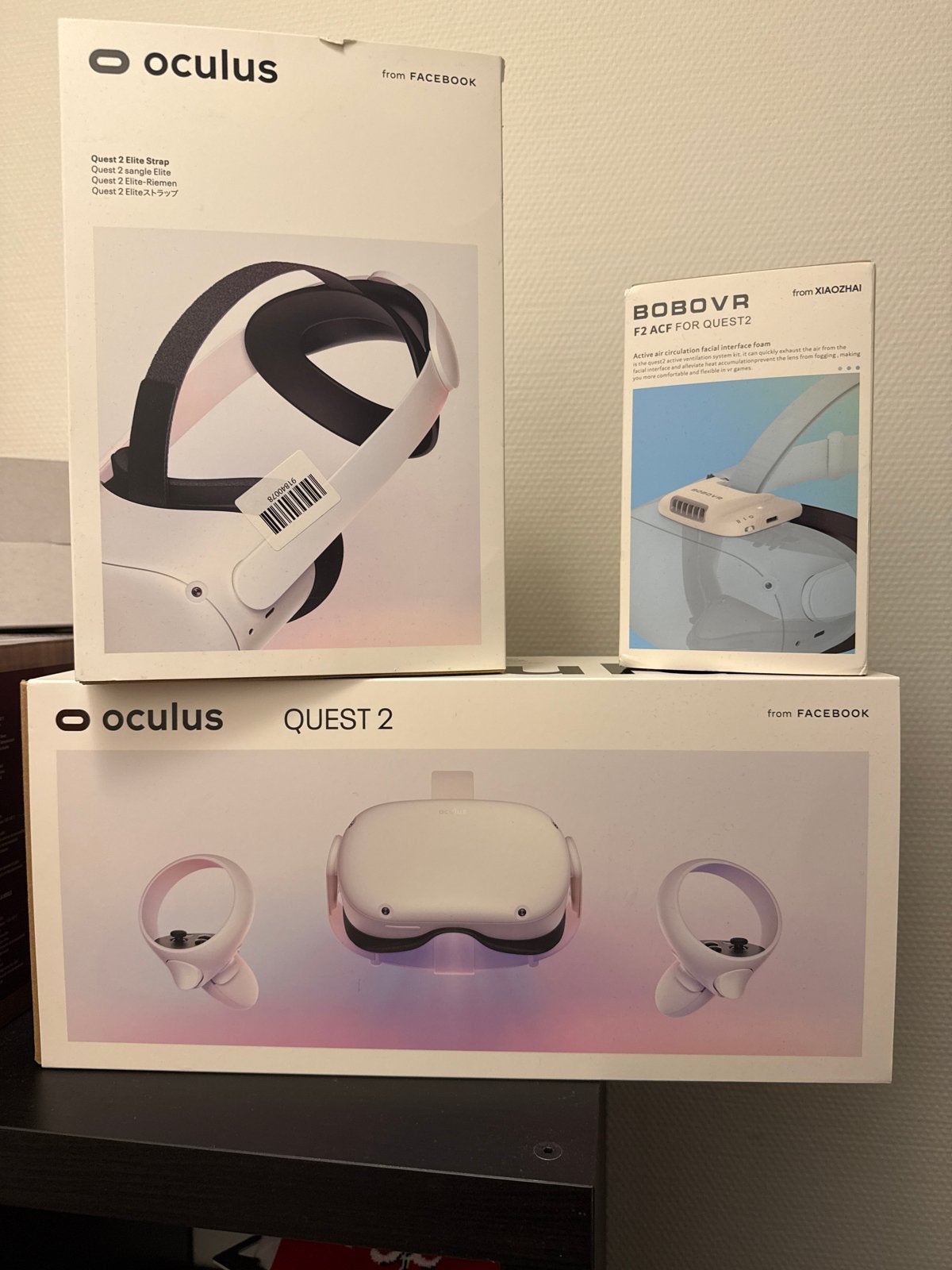 Oculus Quest 2 met Elite Strap en BOBVR F2 ACF, Spelcomputers en Games, Ophalen of Verzenden, Zo goed als nieuw
