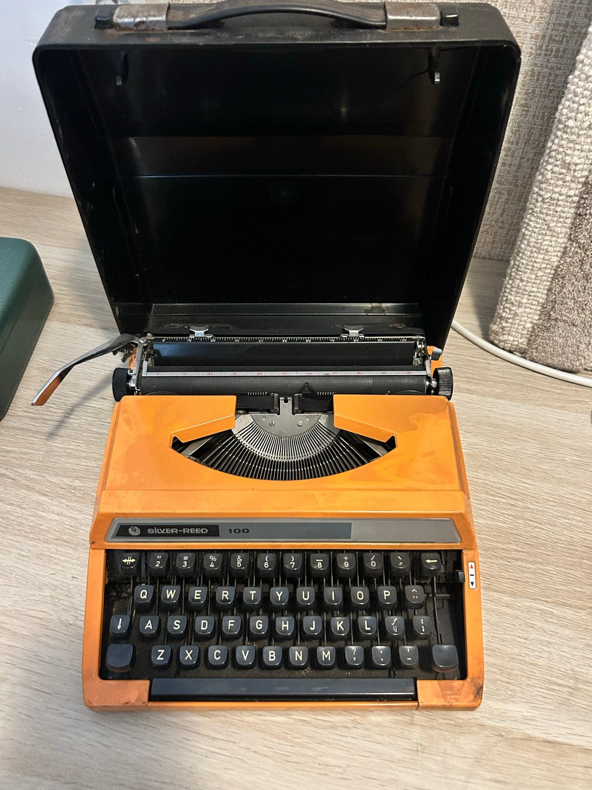 Prachtige vintage Silver reed 100 typemachine retro oranje, Diversen, Ophalen of Verzenden, Gebruikt