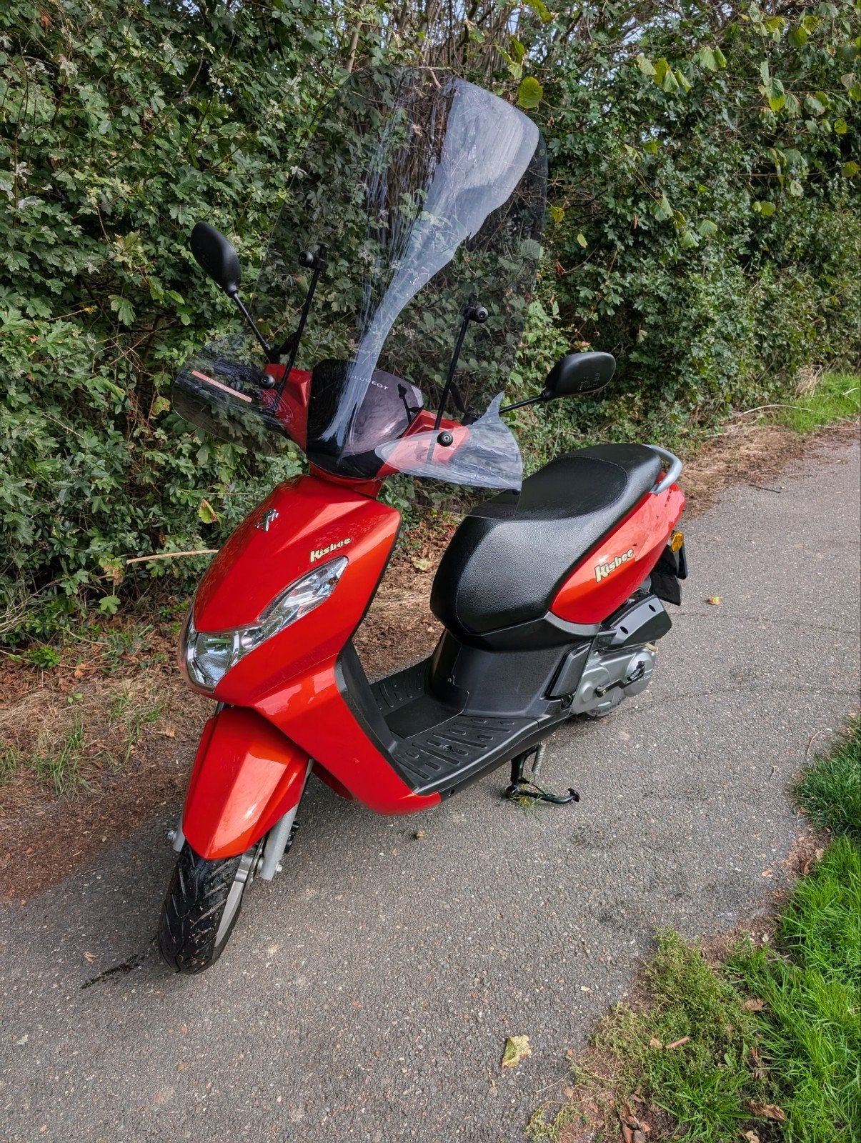 Peugeot Kisbee 4-takt 45 km/u Scooter