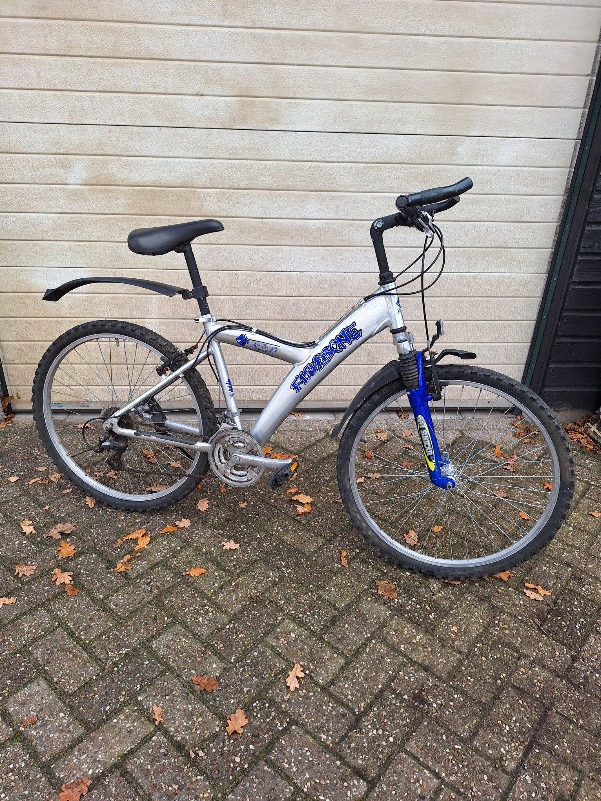 Fishbone mountainbike k 9.0 aluminium frame


Vraagprijs 55, 53 tot 56 cm, 26 inch, Velgrem, .