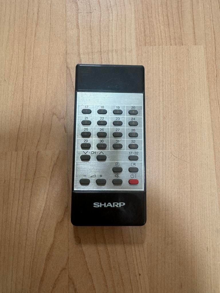 Sharp afstandsbediening RRMGC0421PESC, Ophalen of Verzenden, Zo goed als nieuw, Origineel, Tv