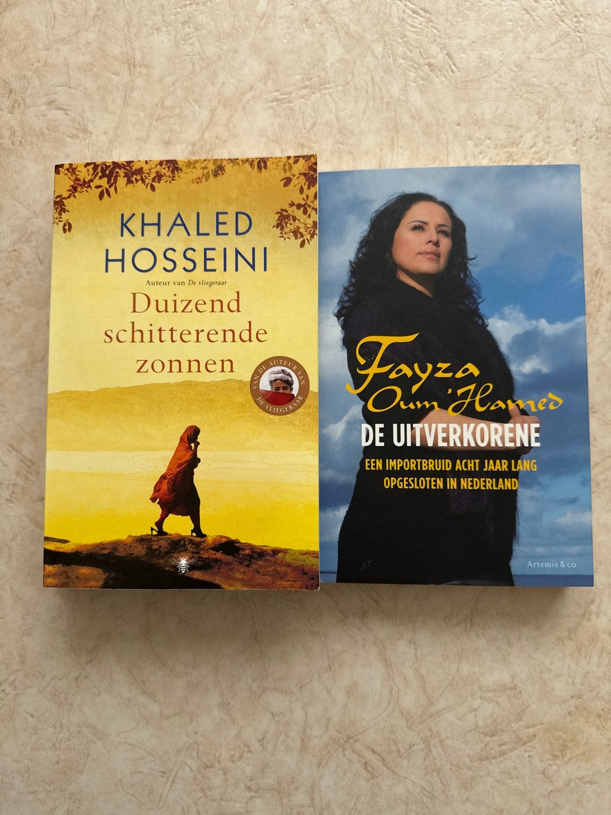 Boeken: Duizend Schitterende Zonnen & De Uitverkorene, Ophalen of Verzenden, Gelezen