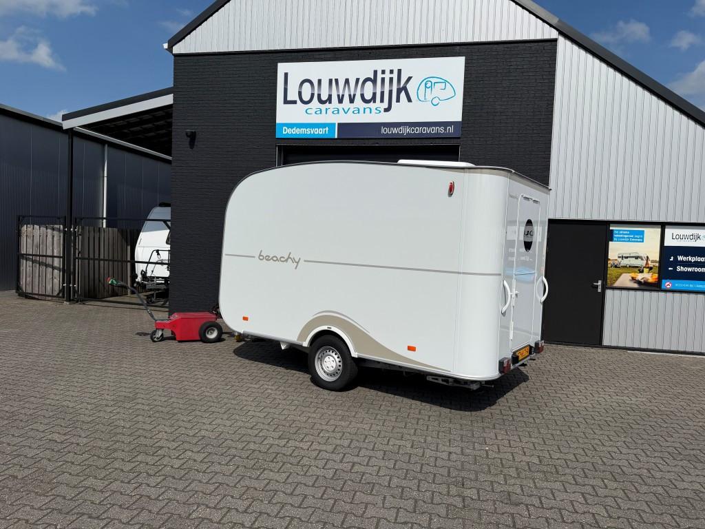HOBBY Beachy 360 ’23 (Luifel, 736 kg), Caravans en Kamperen, Rondzit, Hobby, Bedrijf, Lengtebed