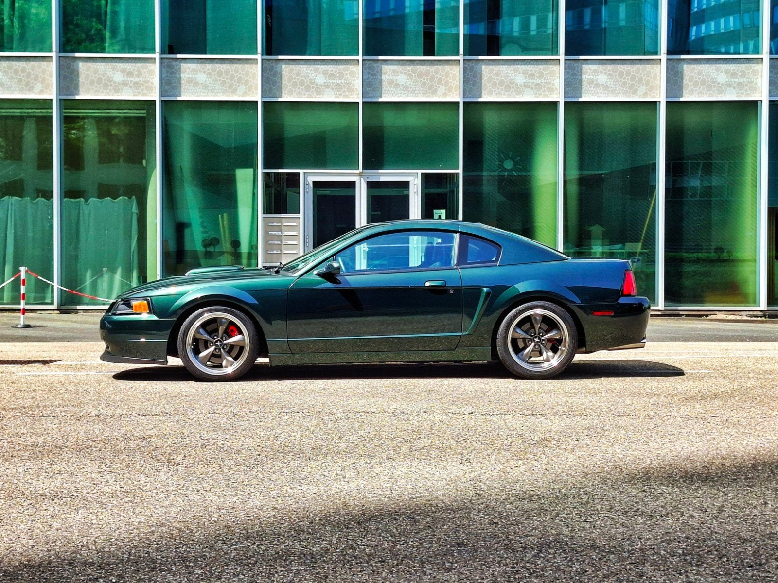 Ford Mustang Bullitt 2001 4.6 V8 #335, Auto's, Achterwielaandrijving, 4 stoelen, Handgeschakeld, Particulier