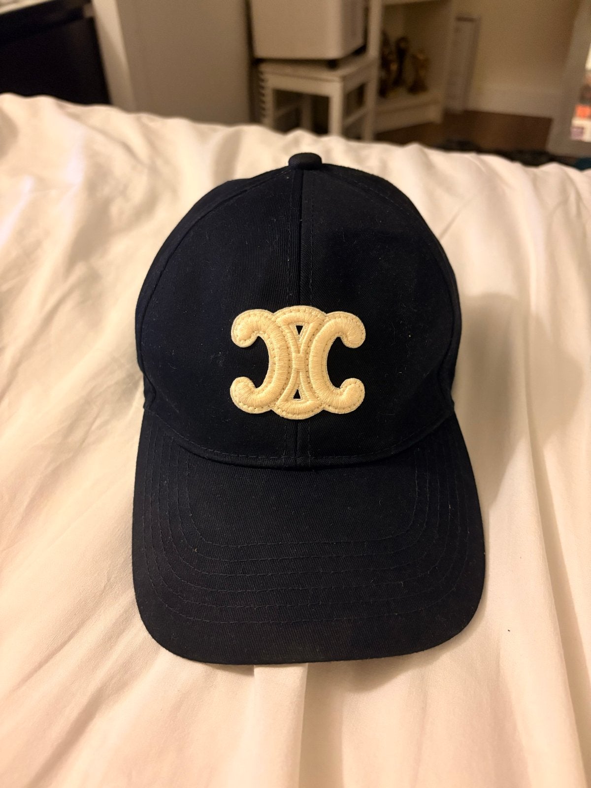 Celine Pet met Triomphe-logo - Donkerblauw, Ophalen of Verzenden, Zo goed als nieuw, One size fits all, Pet