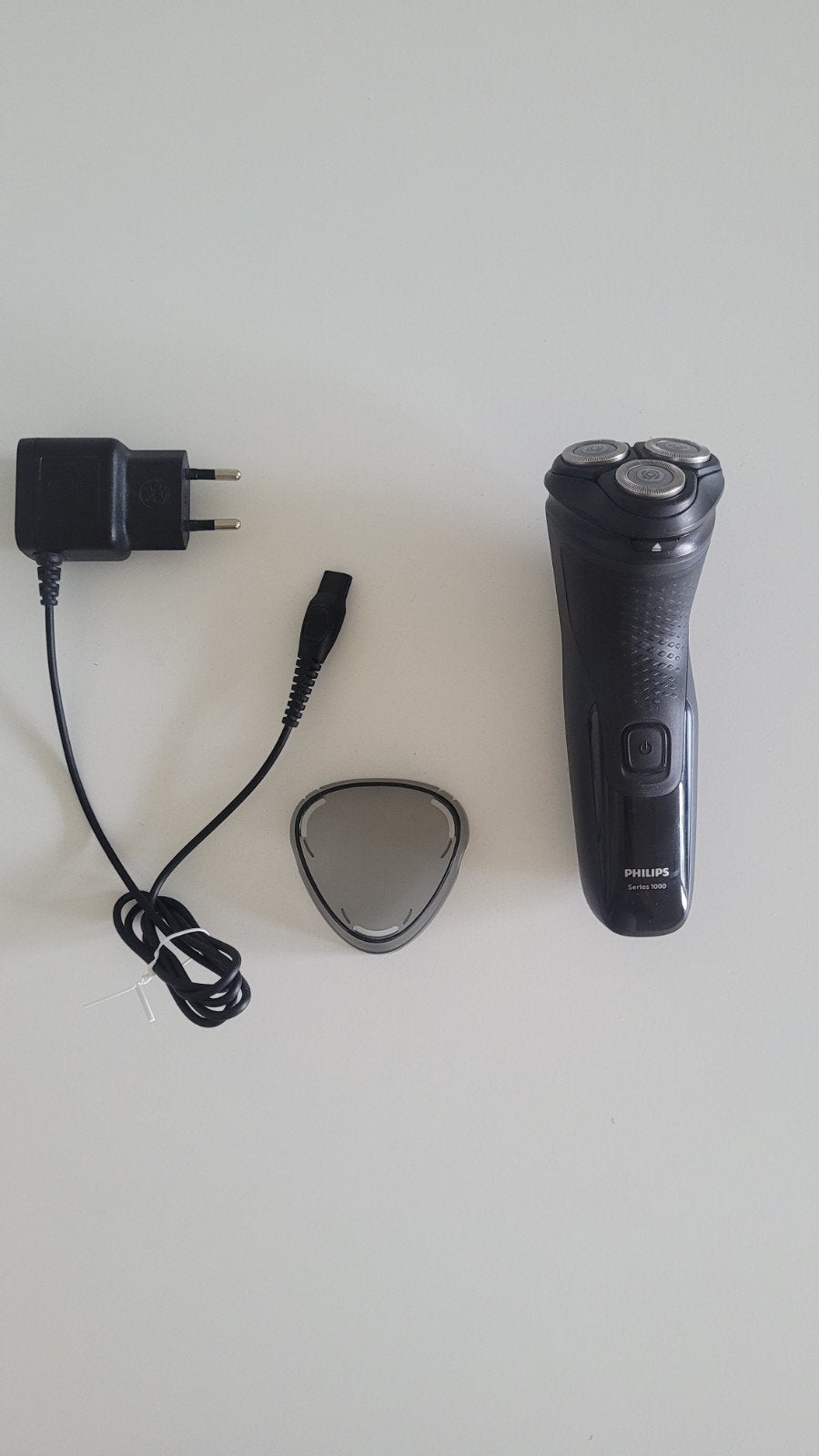 Philips shaver 1000 series, Ophalen of Verzenden, Gebruikt, Scheren en Epileren