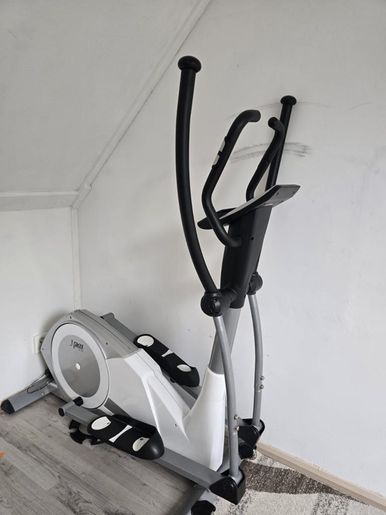 DKN Crosstrainer - Zo goed als nieuw, Ophalen, Zo goed als nieuw, Crosstrainer, Benen