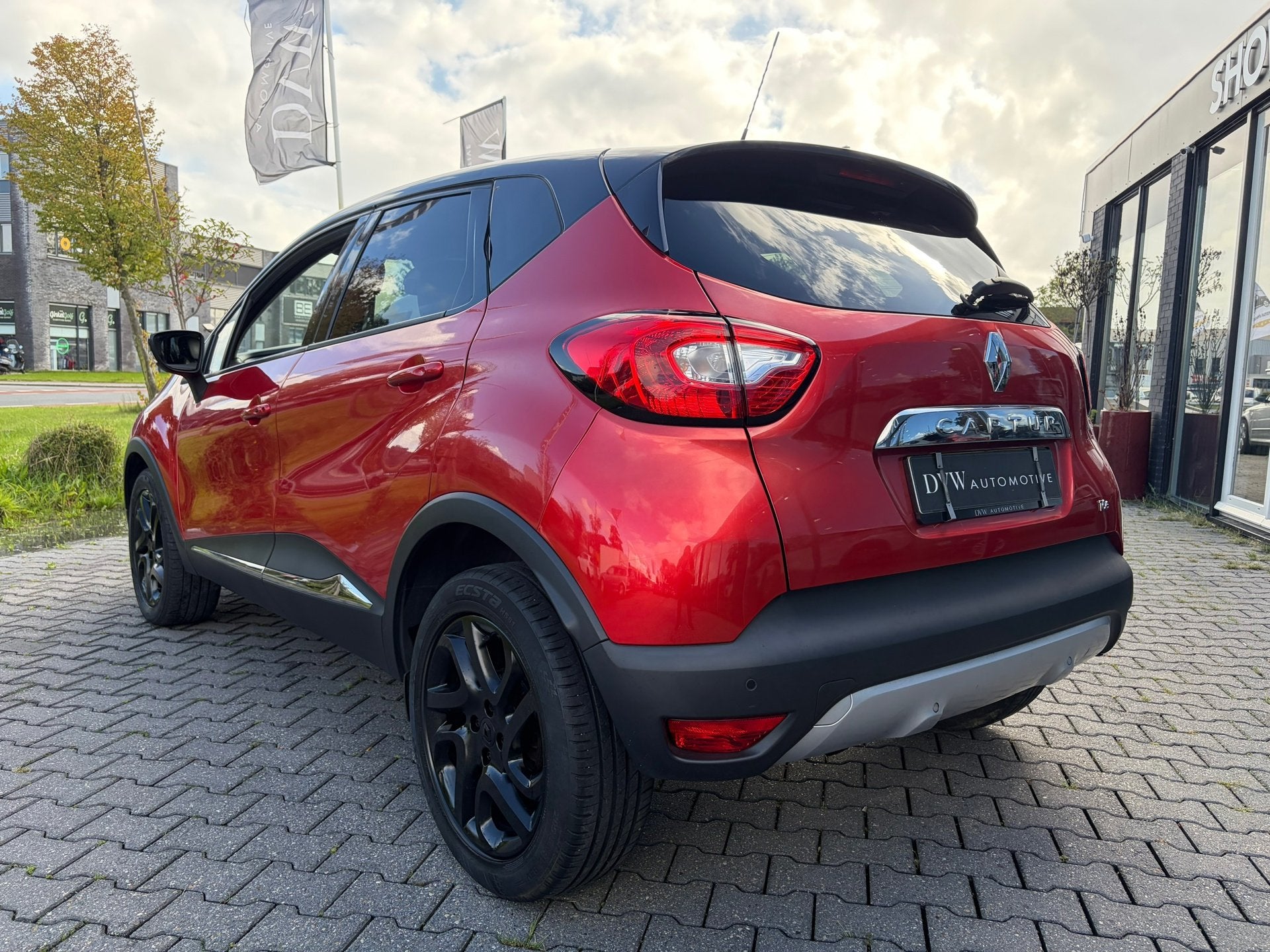 Renault CAPTUR 1.2 TCe Automaat, Euro 5, Zwart, 4 cilinders, SUV of Terreinwagen