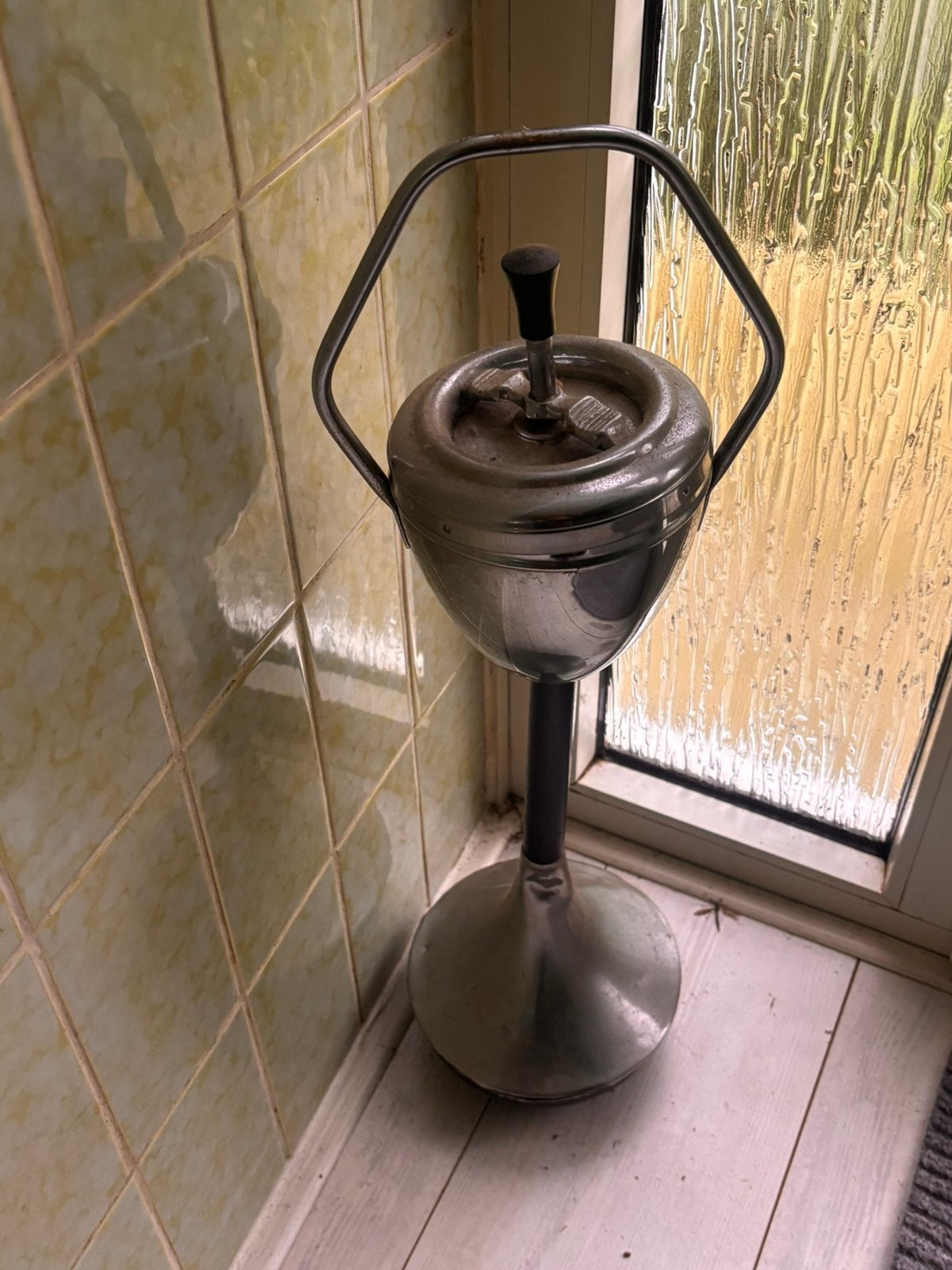 Vintage staande asbak / of rookstandaard, Ophalen, Draaibaar, Gebruikt, 60 tot 90 cm