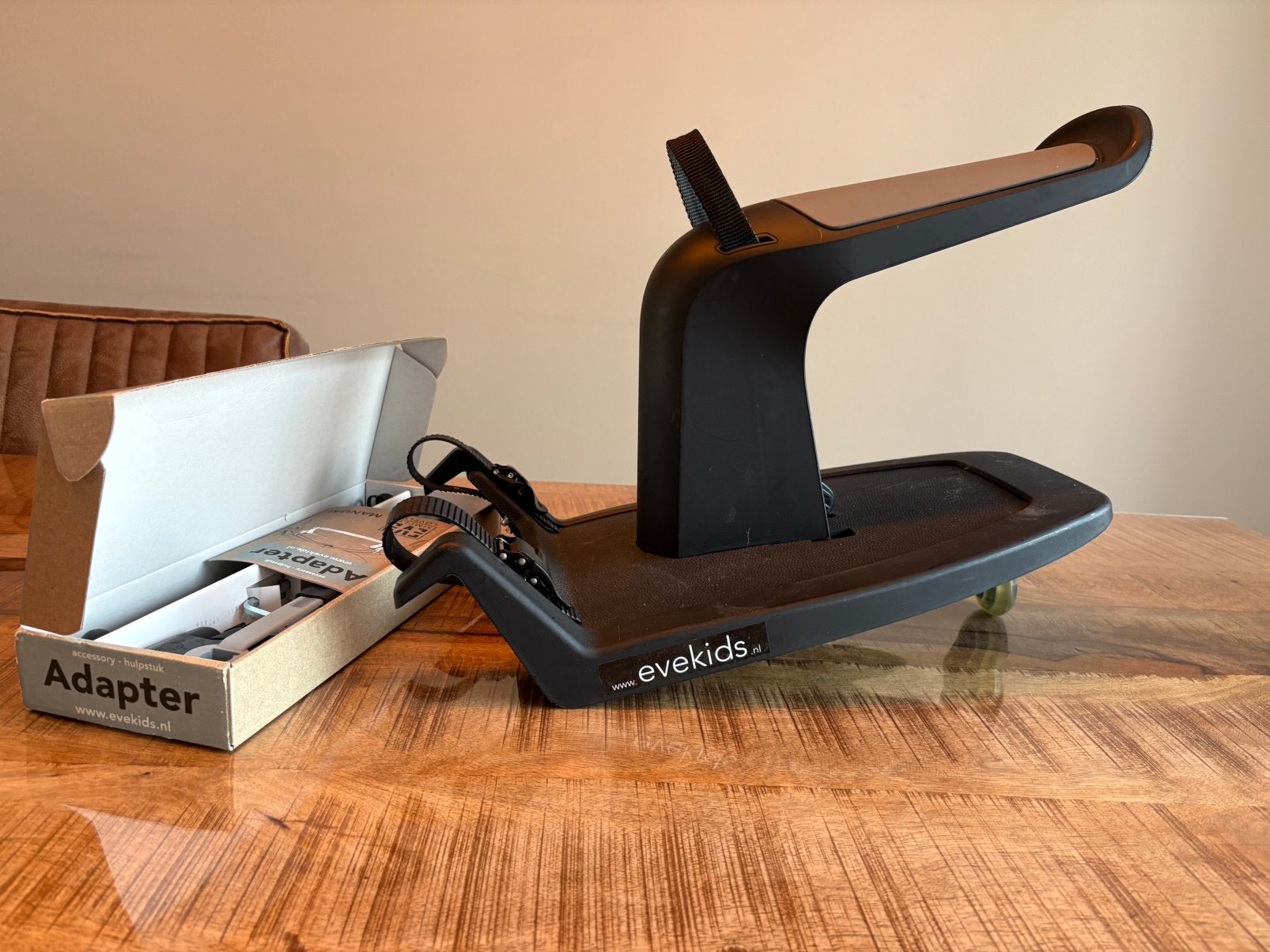 Mee rijd/sta plankje voor kinderwagen met adapter, Ophalen, Zo goed als nieuw