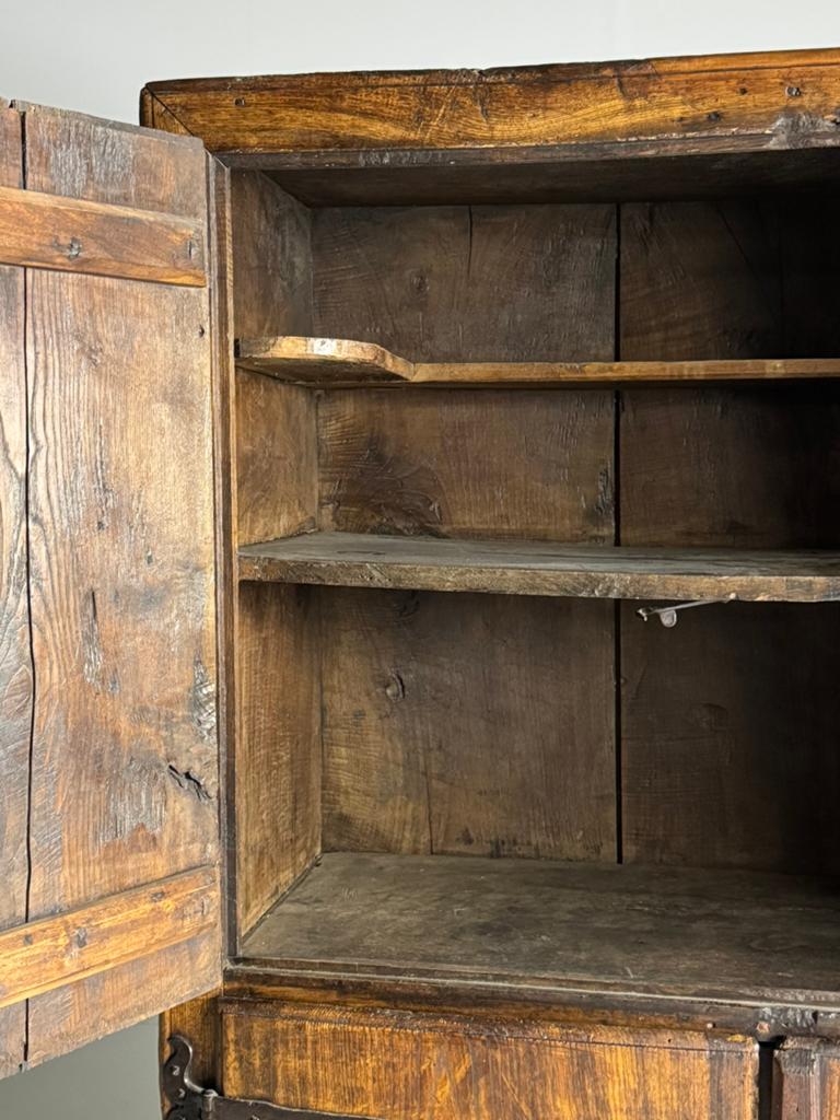 Spaanse kast 18e eeuw antiek, Ophalen