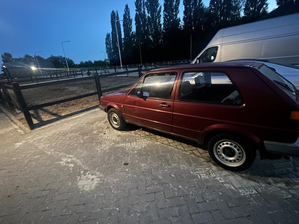 Gezocht golf2 deuren en rechter voorscherm in de kleur. Lb3v, Ophalen, Rechts, Volkswagen, Spatbord