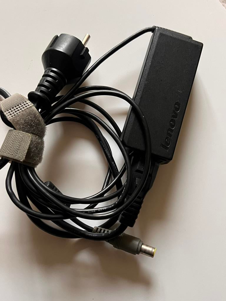 Charger / oplader voor laptop Lenovo ThinkPad, Computers en Software, Laptop-opladers, Ophalen of Verzenden, Gebruikt