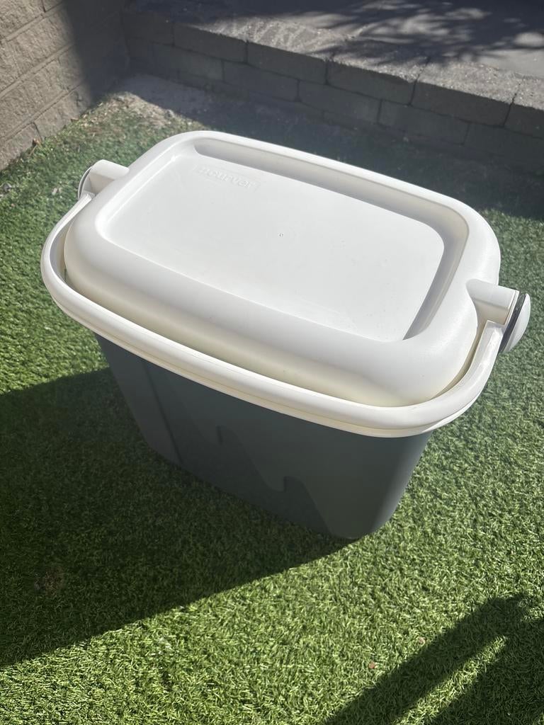 Curver Koelbox - Ideaal voor picknicks en uitjes, Caravans en Kamperen, Ophalen, Zo goed als nieuw, Koelbox, Koelelement