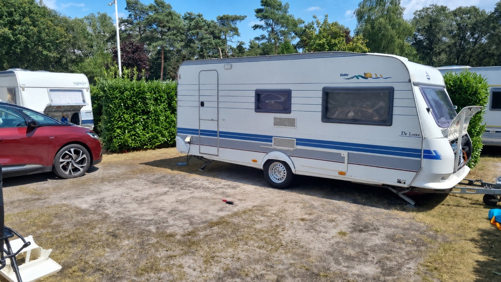Ruime Hobby De Luxe met Isabella voortent, zijtent én luifel, Caravans en Kamperen, Koelkast, Rondzit, Hobby, Particulier