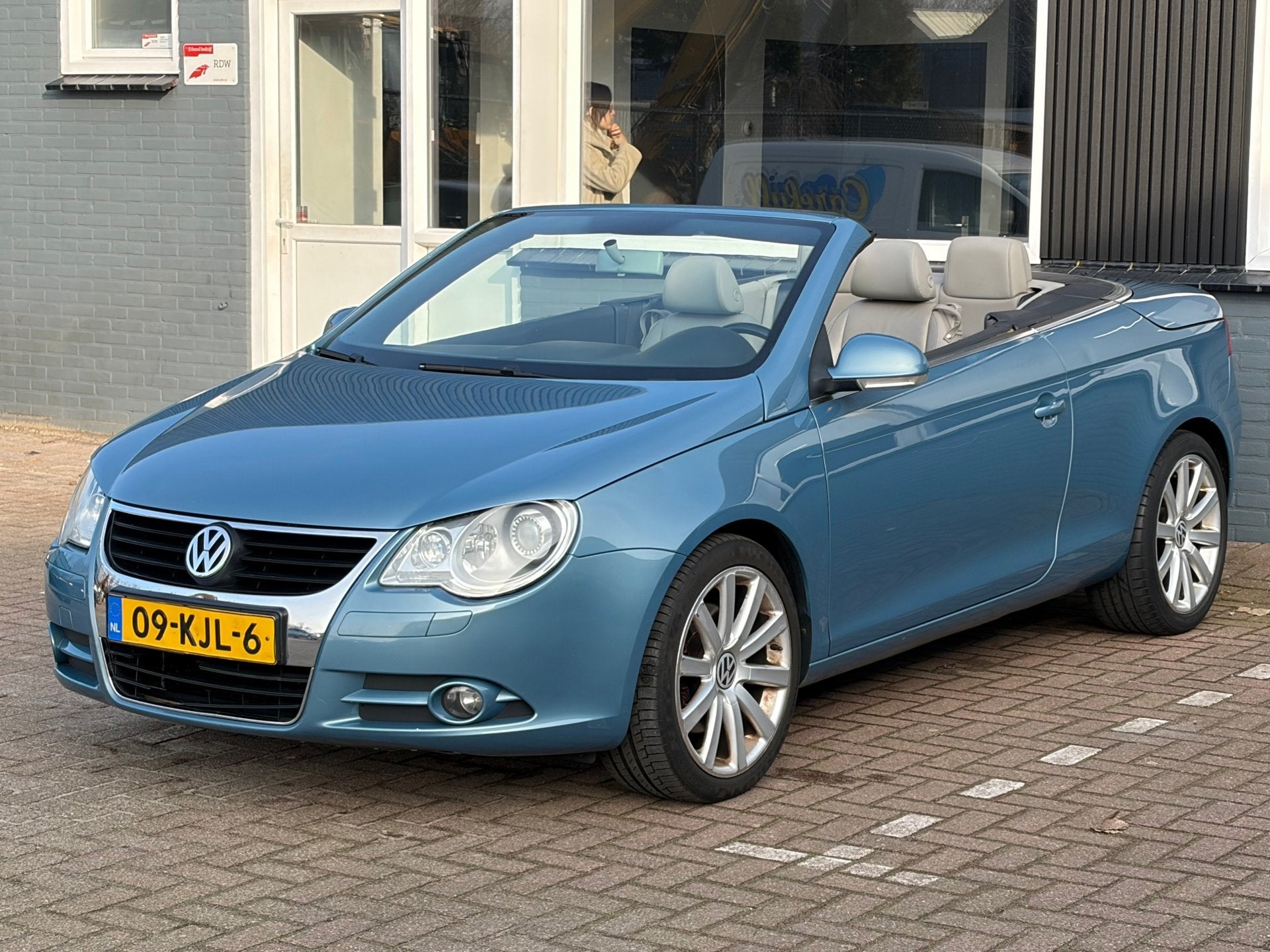 Volkswagen Eos 2.0 T-FSI / Leder / Automaat / LEES TEKST, Auto's, Gebruikt, 4 cilinders, Bedrijf, Eos