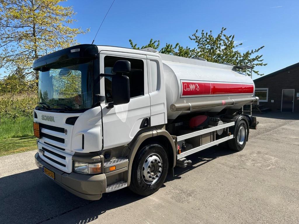 Scania P 230 / NL TRUCK / ADR / BRANDSTOF / EURO 3 / SLECHTS, Auto's, Vrachtwagens, Achterwielaandrijving, 229 pk, Bedrijf, 2 stoelen