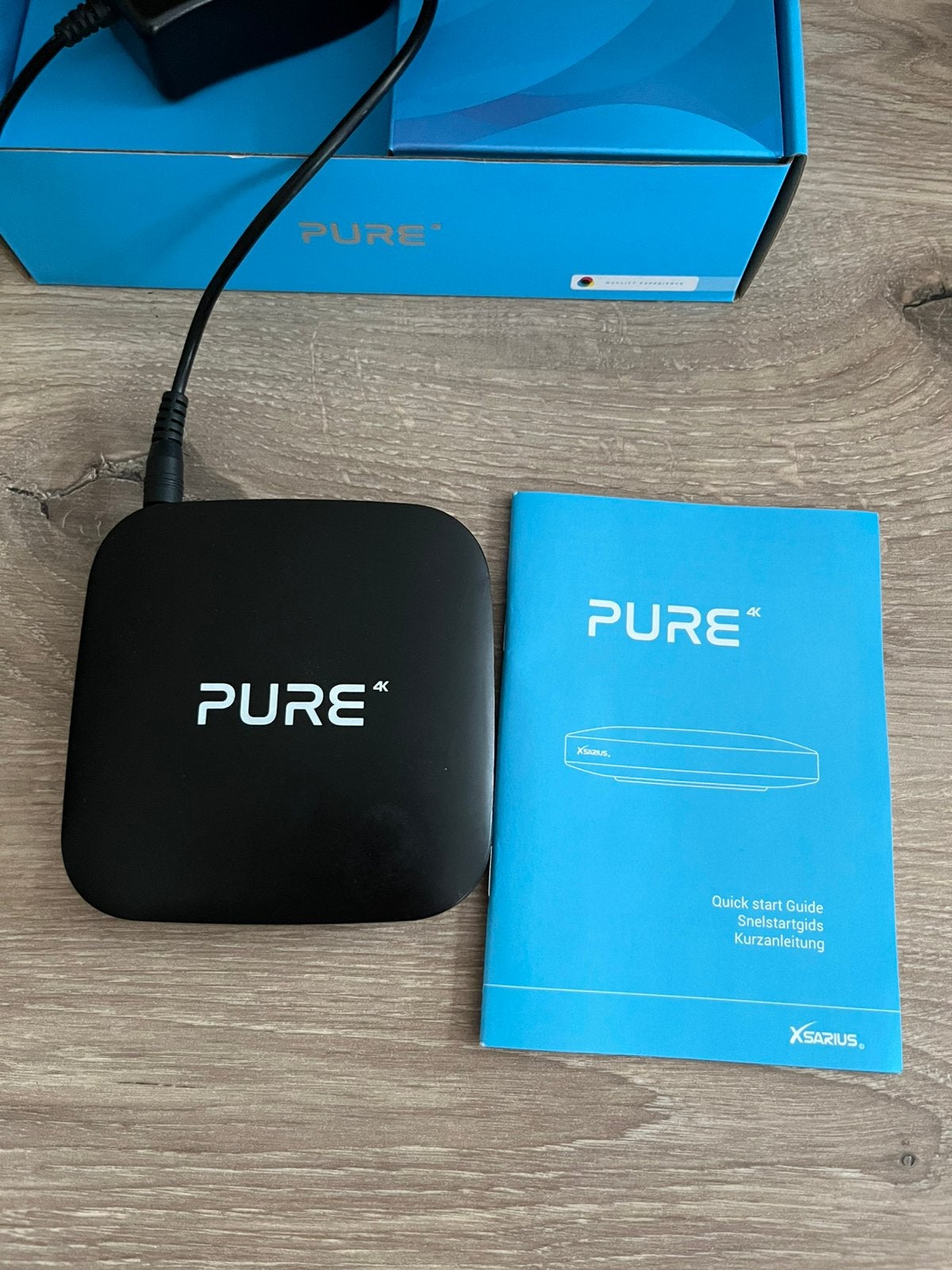 Xsarius Pure 4K IPTV TV kastje met afstandsbediening, Ophalen of Verzenden, Zo goed als nieuw, HDMI