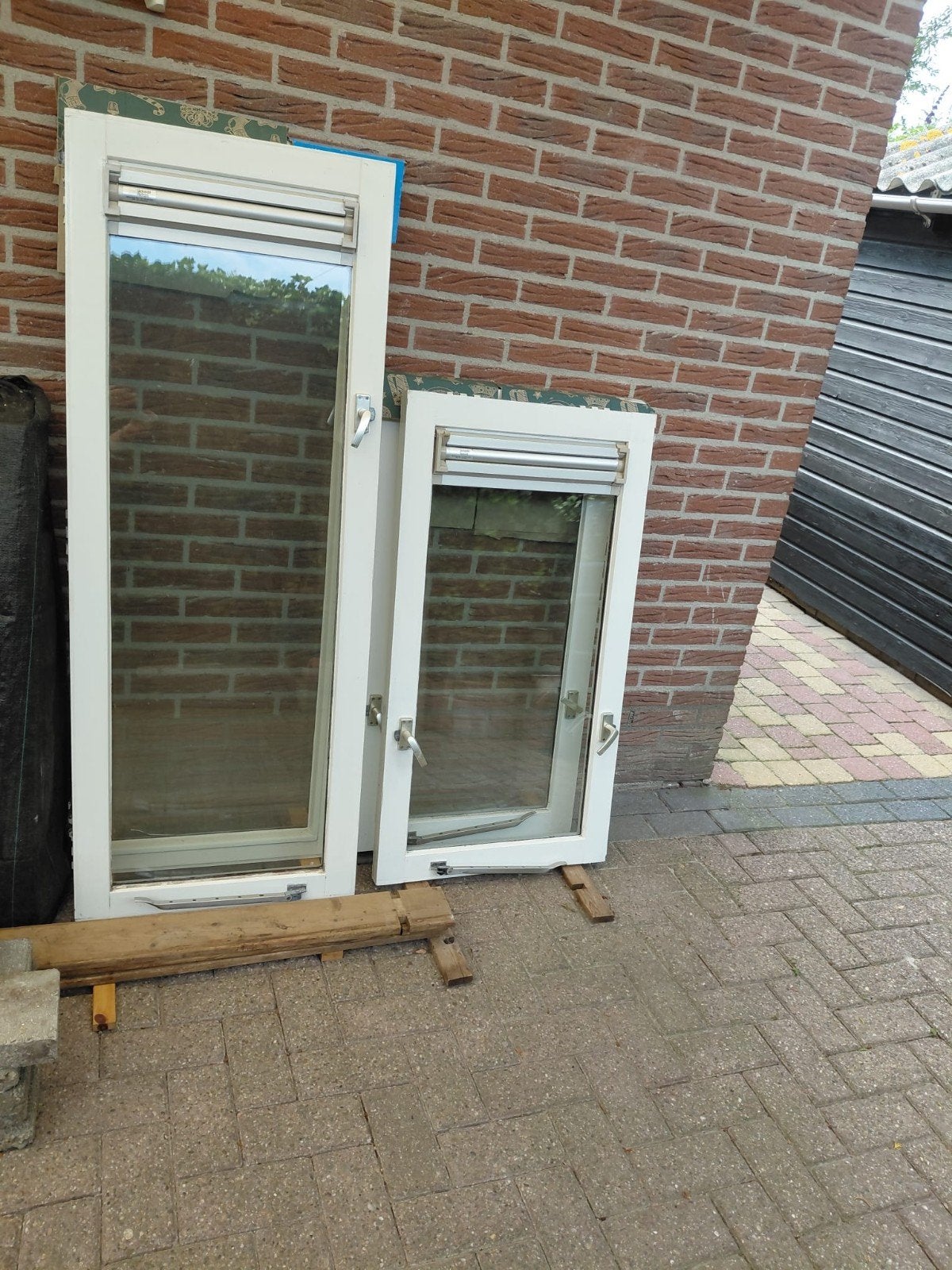 4 Hardhouten kozijnen met ventilatieroosters en thermopane, Ophalen, Gevelraam of Ruit, Gebruikt, Minder dan 80 cm