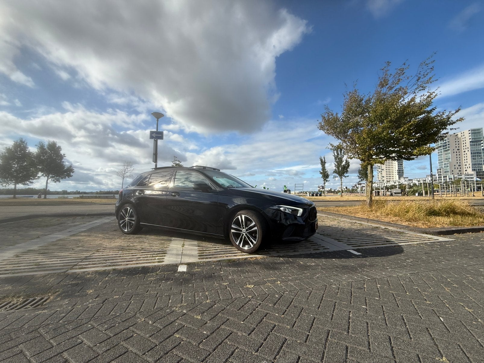 Mercedes-Benz A-Klasse A 180 136pk 2019 Zwart, Auto's, Voorwielaandrijving, 136 pk, Zwart, 4 cilinders