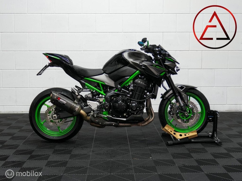 Kawasaki Z900 70kW 2024 | A2-geschikt | 8.980 km, Kawasaki, 948 cc, Bedrijf, Info@kawasaki.nl