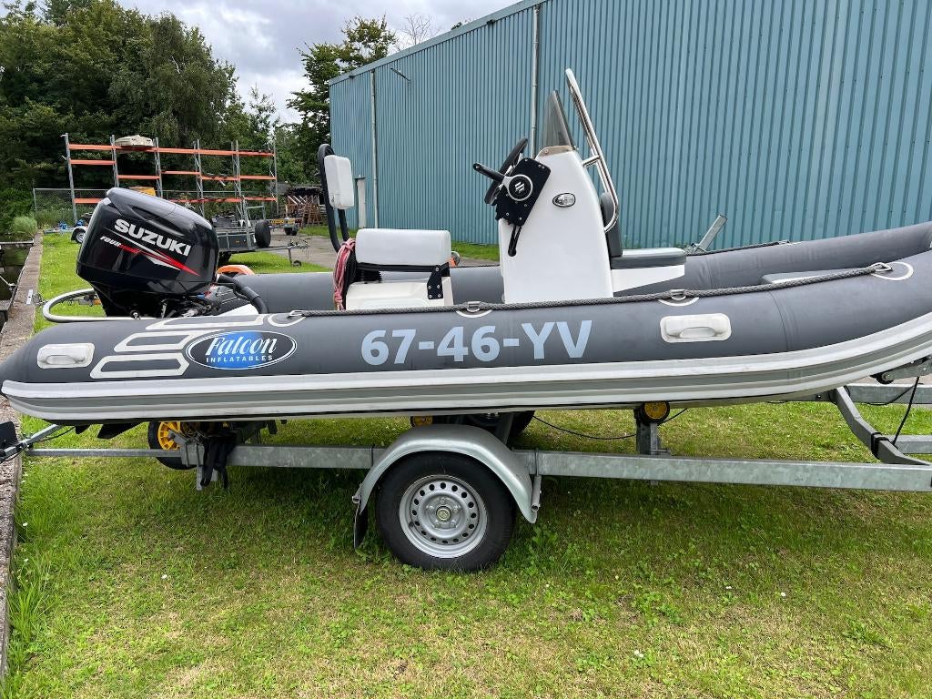 Falcon Rib + Suzuki DF60 + Pega Trailer, Ophalen, Zo goed als nieuw, Benzine, Falcon