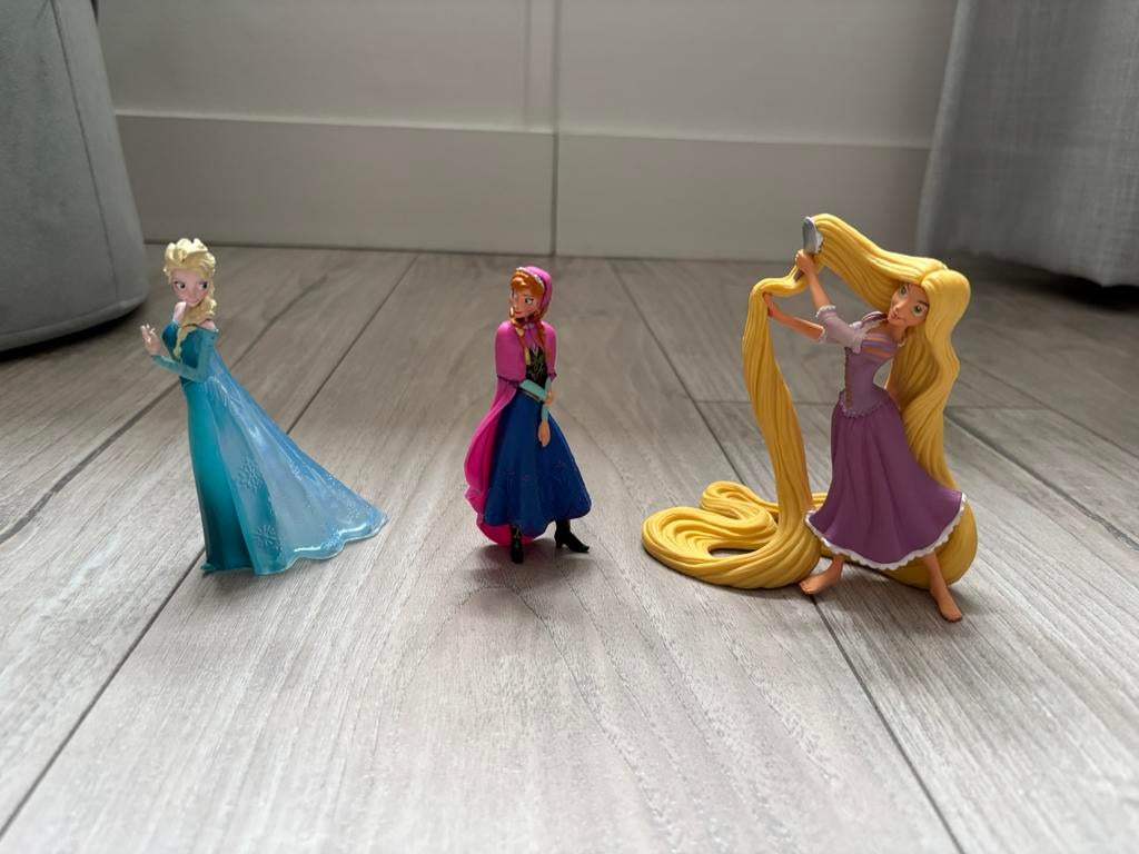 Disney poppen in nieuwstaat!, Verzamelen, Disney, Ophalen of Verzenden, Zo goed als nieuw, Beeldje of Figuurtje