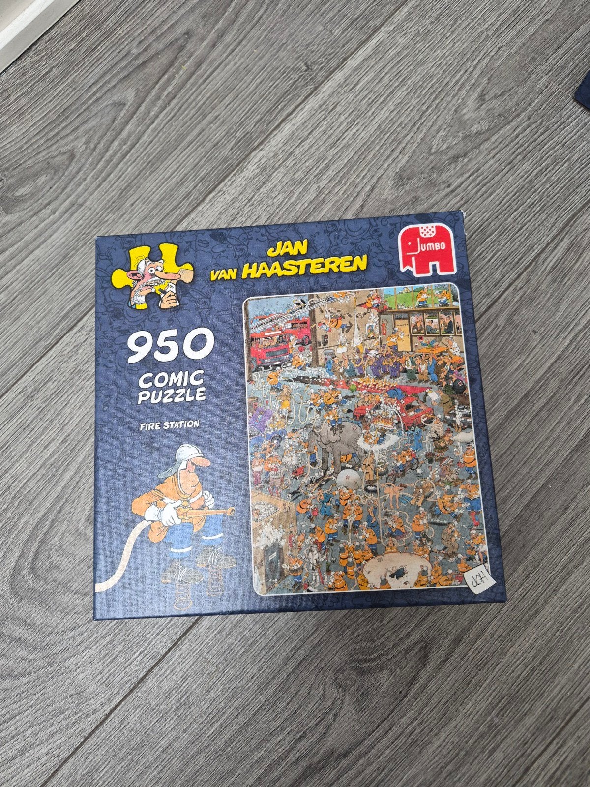 Jan van Haasteren  Puzzel - Brandweerkazerne 950 stukjes, Ophalen of Verzenden, 500 t/m 1500 stukjes, Gebruikt, Legpuzzel