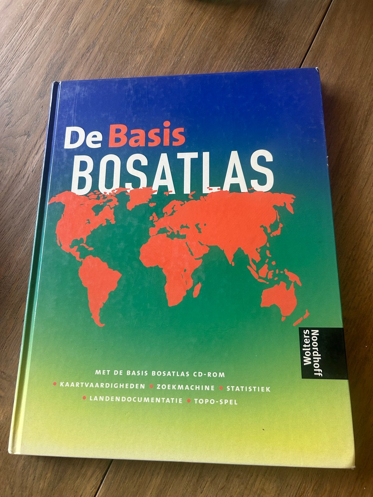 De Basis Bosatlas - Complete Wereldatlas met CD-ROM, Gelezen, Bosatlas, 2000 tot heden, Ophalen of Verzenden