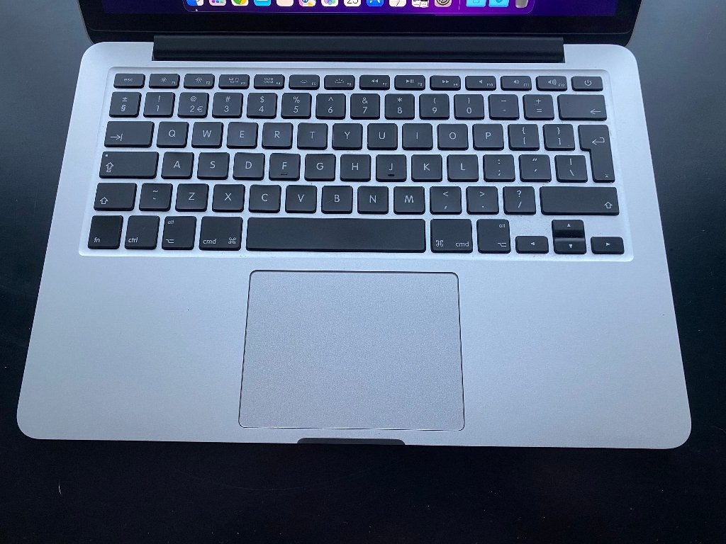 Foto 6 van Macbook Pro 2015 13" I5/16Gb/500 SSD.