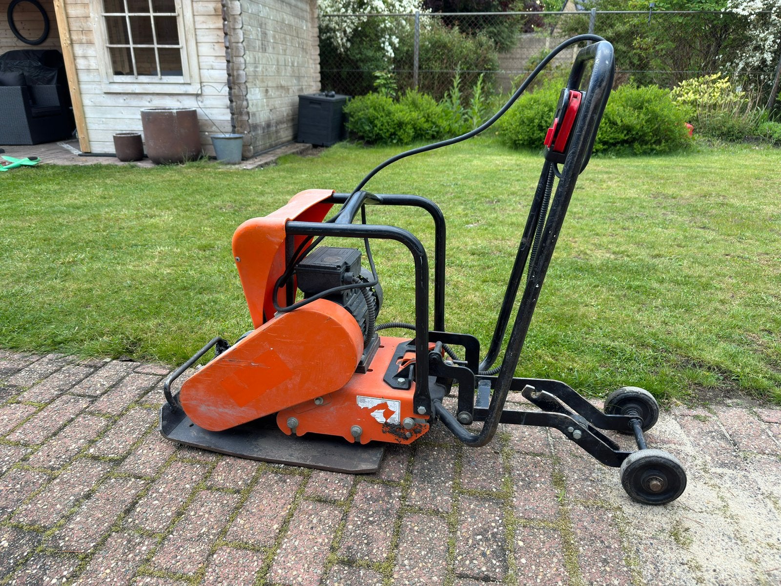 Trilplaat te huur!, Tuin en Terras, Ophalen, Nieuw, Overige soorten