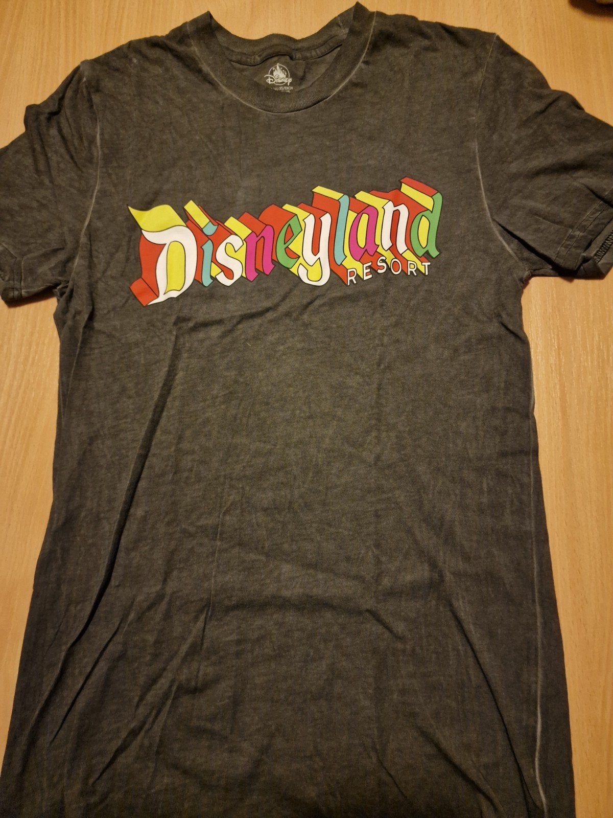 Disneyland shirt maat XS., Ophalen of Verzenden, Zo goed als nieuw, Jongen of Meisje, Shirt of Longsleeve