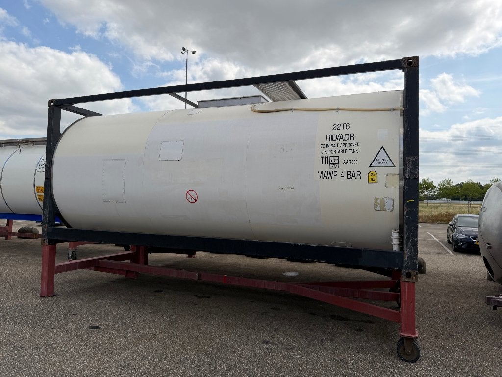 3x 20ft RVS T11 Tankcontainer 25.000L ISO – 2005, Ophalen