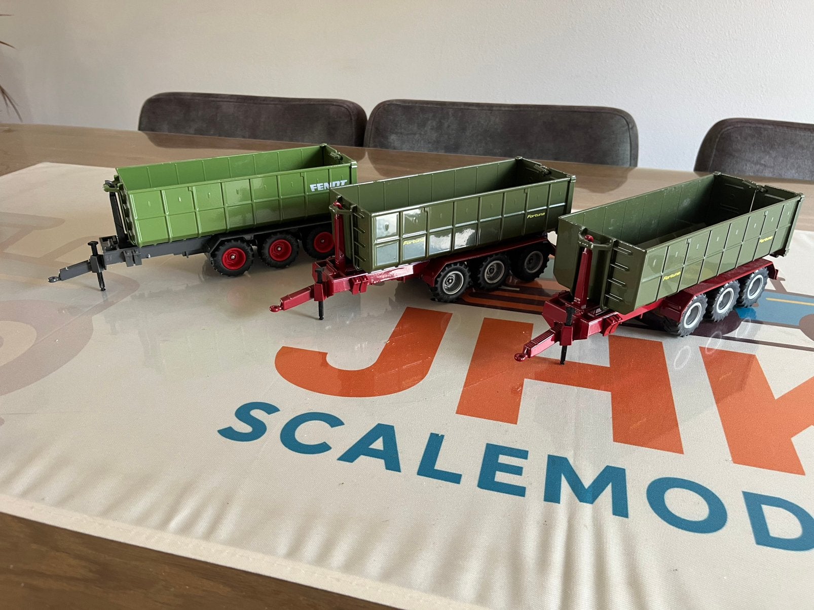 Drie container carriers Fortuna Fendt Siku, Ophalen of Verzenden, Zo goed als nieuw, Tractor of Landbouw, SIKU