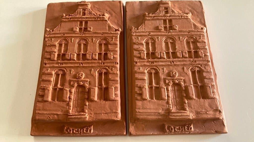 2 LOCHEM Egbert Boonstra Oude Stadhuis tegel PRIJS PER STUK, Ophalen
