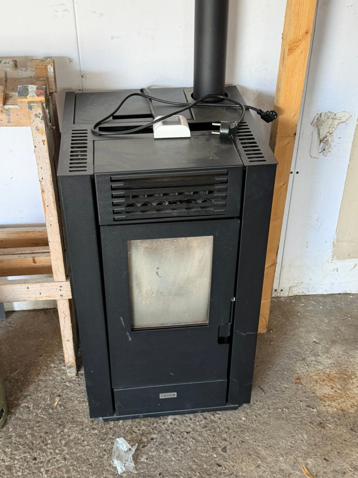 Pallet kachel MeNext, Huis en Inrichting, Kachels, Ophalen, Gebruikt, Overige brandstoffen, Pelletkachel