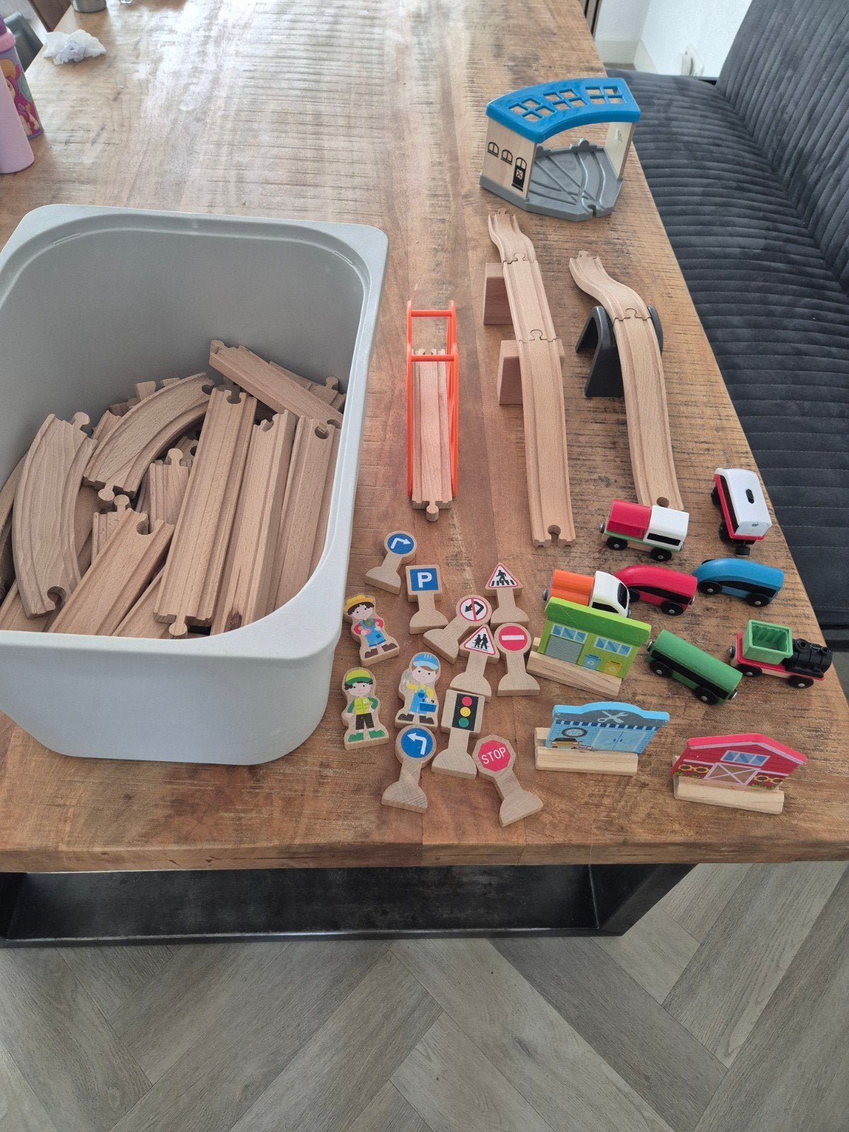 Grote set houten treinbaan met accessoires, Ophalen, Gebruikt