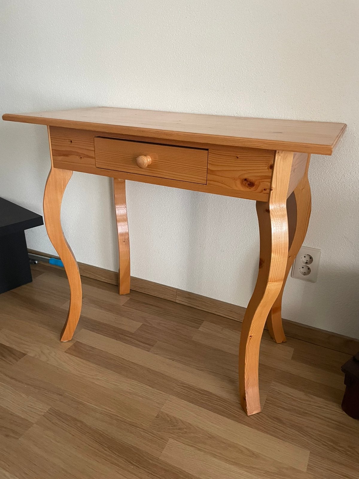 Landelijke Grenen Sidetable Consoletafel met Sierlijke Poten, Ophalen, 100 tot 150 cm, Zo goed als nieuw, Grenenhout