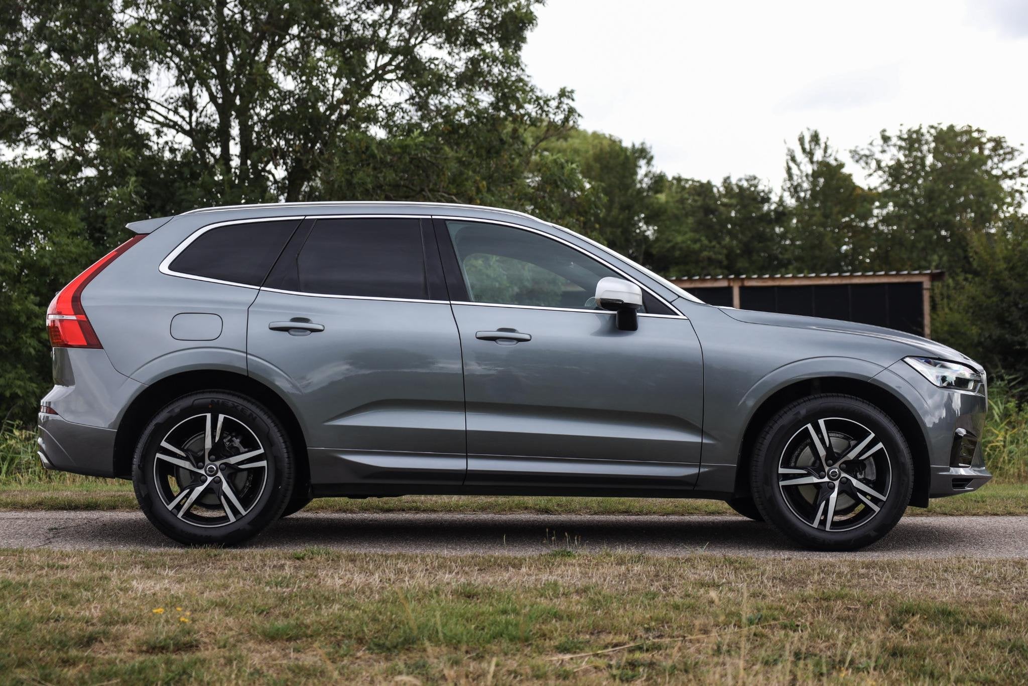 Volvo XC60 2.0 T5 R-Design ✅ Leder ✅ H/K ✅ Camera, Stof, Gebruikt, 4 cilinders, 14 km/l
