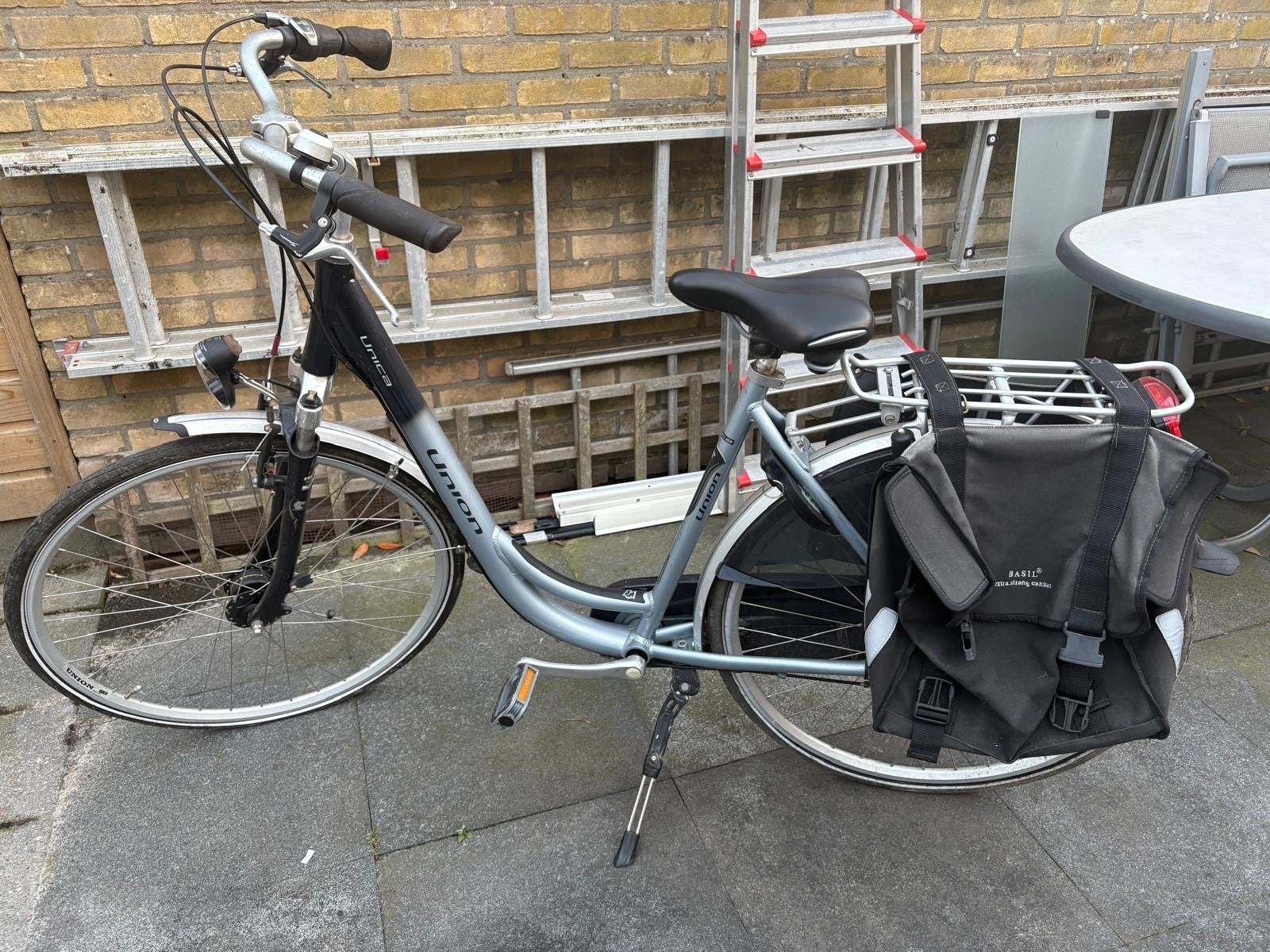 Union Damesfiets met lage instap en fietstassen, Gebruikt, Versnellingen, 50 tot 53 cm, Ophalen