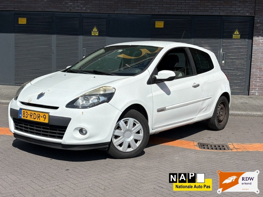 Renault Clio 1.5 dCi Parisienne (bj 2011), Auto's, Voorwielaandrijving, Euro 5, Gebruikt, 4 cilinders