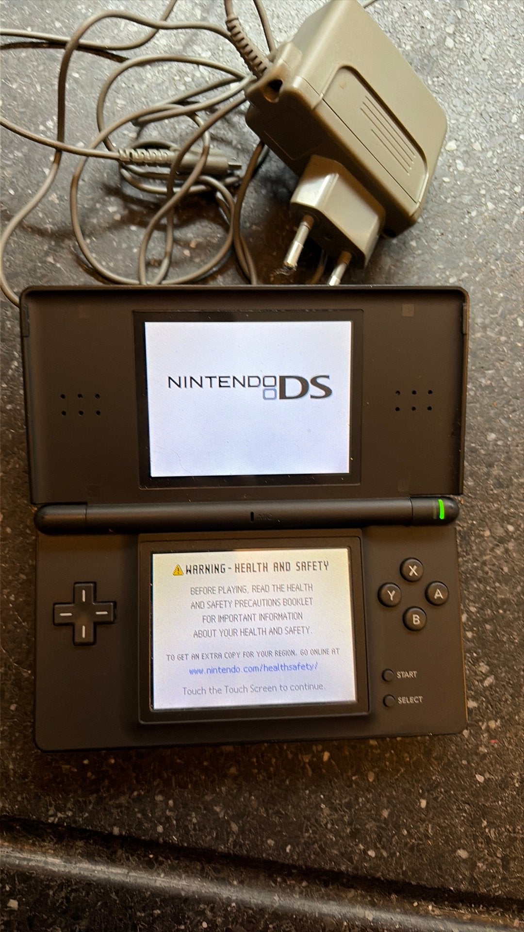 Nintendo DS zwart, Spelcomputers en Games, Ophalen of Verzenden, Gebruikt, Zwart, DS Lite