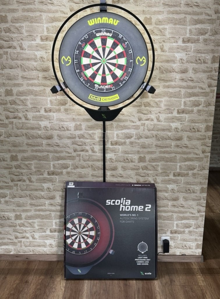 Scolia Home 2 Compleet Set + Winmau Blade 6 Triple Core, Sport en Fitness, Darts, Ophalen of Verzenden, Zo goed als nieuw, Dartbord