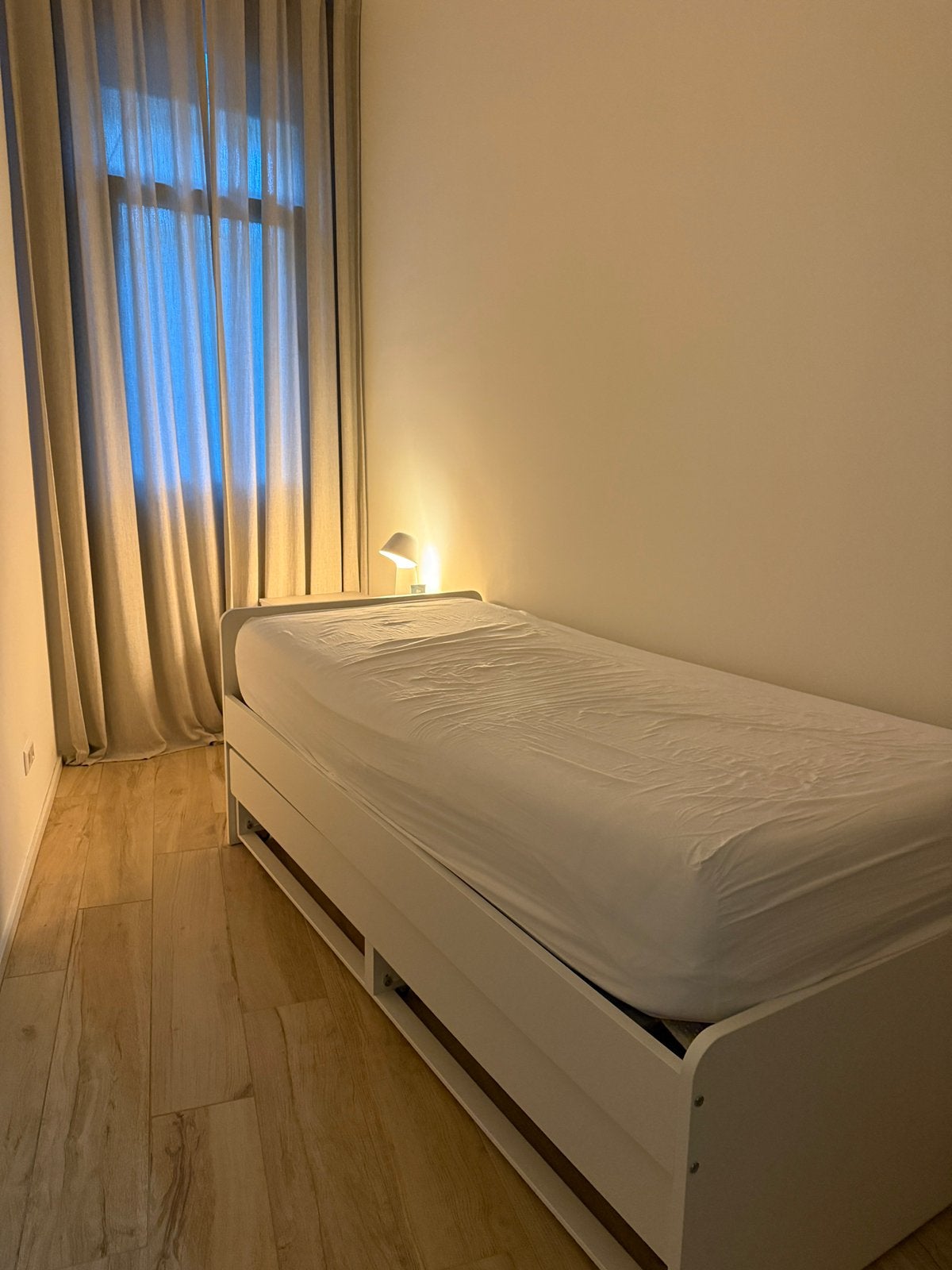 Eenpersoons bed met onderschuifbed en 2 lades, Huis en Inrichting, Ophalen, 90 cm, Eenpersoons, Wit