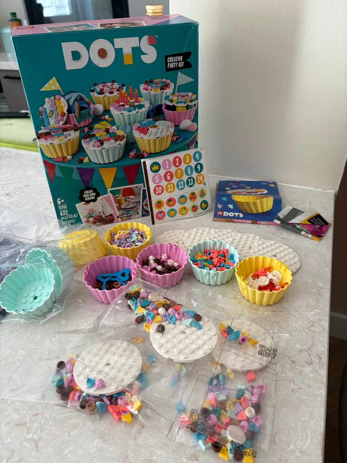 LEGO DOTS Creative Party Kit 41926 - Nieuwstaat, Ophalen of Verzenden, Zo goed als nieuw, Overige merken