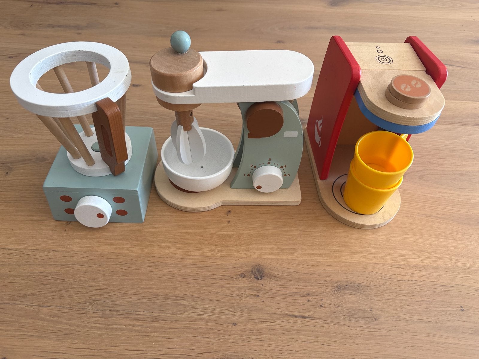 Houten speelgoed keukenapparatuur: blender, mixer, koffiezet, Ophalen of Verzenden, Gebruikt, Ontdekken